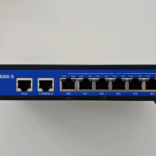 Juniper SSG-5-SH - 7 Port
