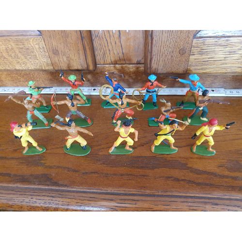 Lot 15 Figurines Collection Starlux Western Cowboys Indiens Trappeurs Sioux Cheyennes Iroquois Pirates (Far West)