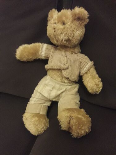 Doudou Ours En Peluche Beige Pantalon Rayé Gilet Tricot Louise Mansen