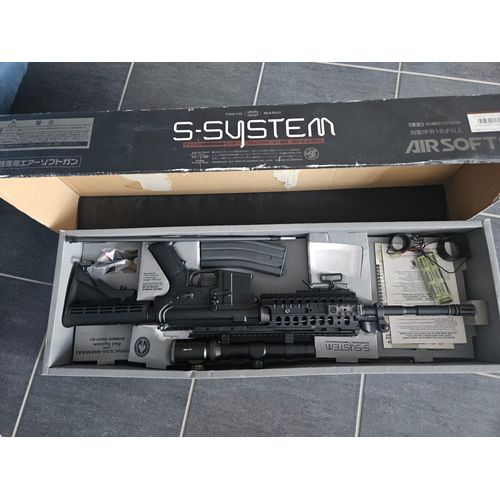 Airsoft Tokyo Marui M4 S-System 0.73 Joule + Chargeur A2 Pro
