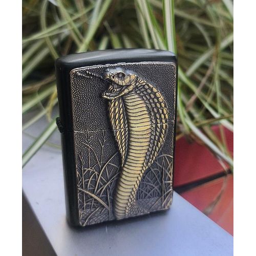 Briquet Tempête À Essence Réplique Zippo - Cobra / Serpent En 3d / Relief