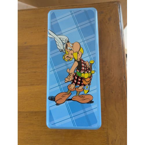 Astérix Boite Métal Delacre 2013 10x24x10