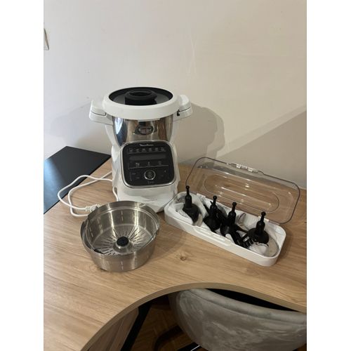 Robot multifonctions compagnon moulinex XL