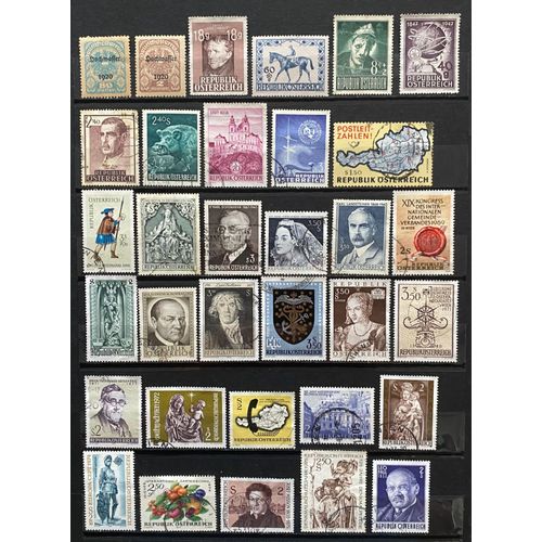 Lot De 106 Timbres Autriche 1921 / 1989
