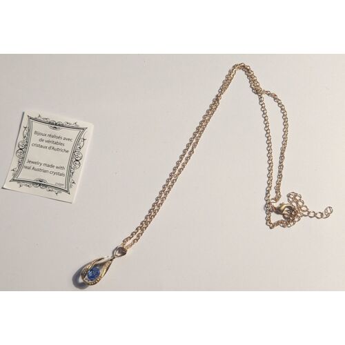 Collier Avec Pendentif En Cristaux D'Autriche