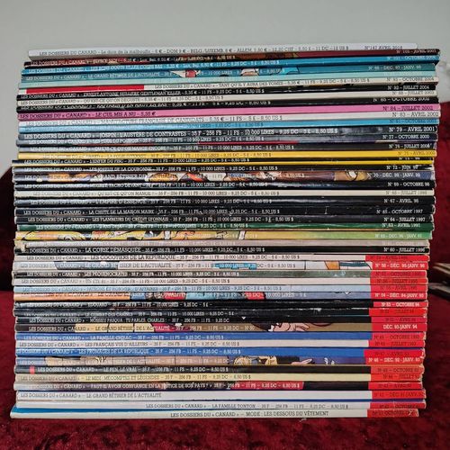 Lot De 48 Numéros De Dossiers Du Canard Enchaîné