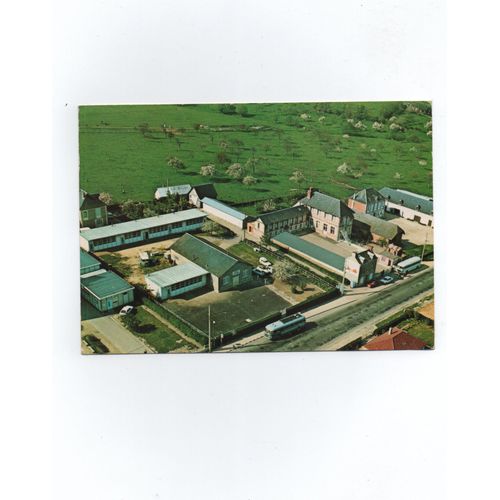 Ecole Mixte Saint-Joseph 14430 Dozule . Carte-Vue Aérienne ( Années 70).