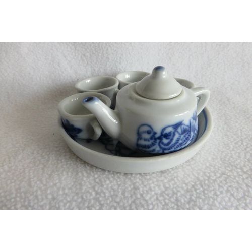 Miniature Service À Thé Porcelaine 6 Pièces/5