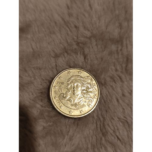 Une Pièce De 10 Centimes D'Euro Rare Avec La Tête Du Roi Louis 14 Il Me Semble Peut Être Quelq'Un C'Est Mieux Que Moi Mais Comme Pour Toutes Pièces Je Fais Des Recherches