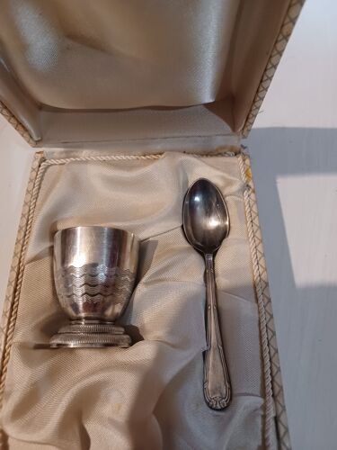 Coffret Coquetier Et Cuillere En Argent