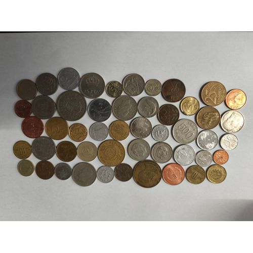Lot ( 21 ) 50 Pièces De Monnaie Du Monde
