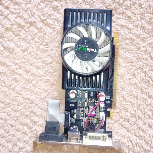 Carte graphique GtForce GT220 1GB DDR2 DVI+VGA+HDMI+PCIE 2.0