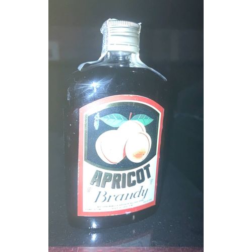 Apricot Brandy 32 Degres Mallorca