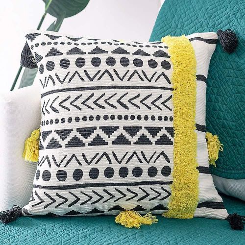 Housse De Coussin Décorative Jasen 45 X 45 Cm, Style Bohème, Avec Pompons, Collection Neutre (Noir Et Jaune)
