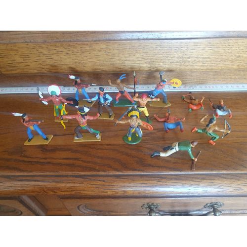 Lot 14 Figurines Collection Starlux Western Cowboys Indiens Trappeurs Sioux Cheyennes Iroquois Pirates (Far West)
