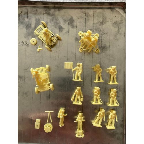 Petits soldats 1-72eme - Astronautes 