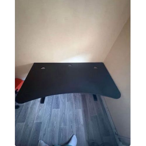 Bureaux Arozzi Arena 