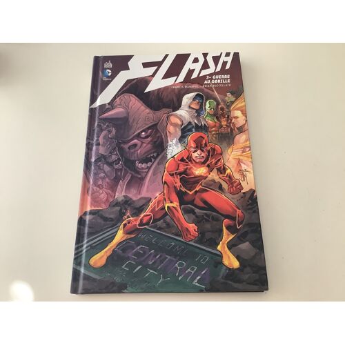 Flash Tome 3 - Guerre Au Gorille - Première Édition - Urban Comics