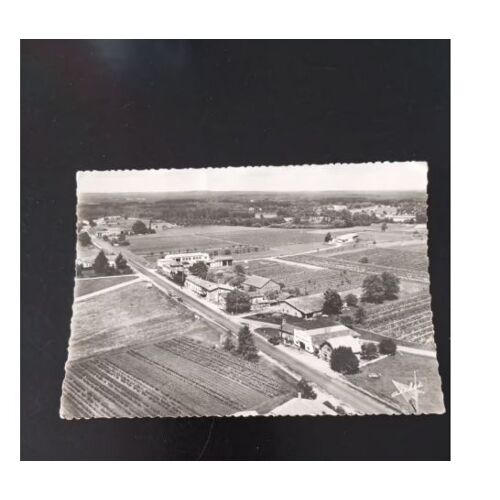 Pierrebrune -- Laruscade Vue Aerienne L Hotellerie Veuille En L'état Sur Les Photos