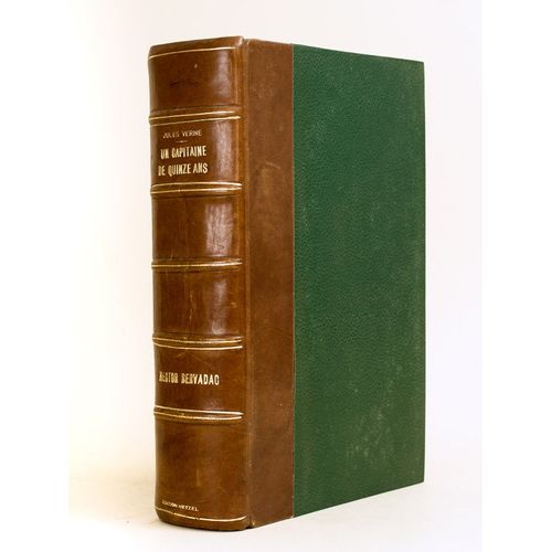 Un Capitaine De Quinze Ans [ Avec : ] Victor Servadac. Voyages Et Aventures À Travers Le Monde Solaire