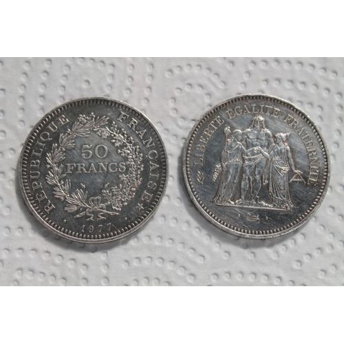 Piece Argent Bon État : Hercule 50 Francs 1977 Graveur Dupré .Diametre 4,1 Cms Poids 31 Grammes