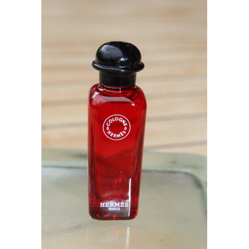 Neuve ,Miniature Hermès Sans Boîte ,Rhubarbe Ecarlate.7,5ml.Envoi Mondial Relay..