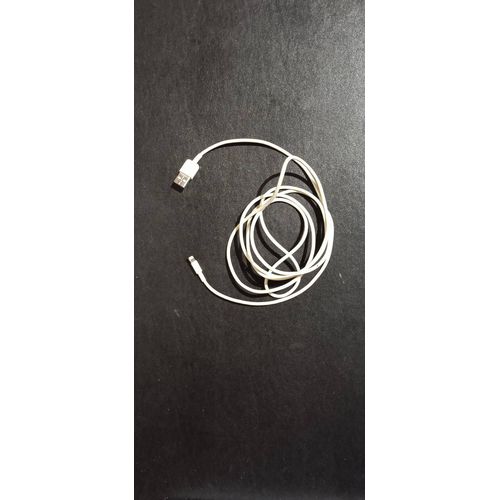 Cable USB Amazonbasics pour Apple (186 cm)