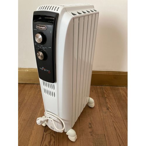 Radiateur bain d'huille Dragon4 DELONGHI - 1500W - 3 allures de chauffe - Technologie Real Energy - Effet cheminée - De'longhi