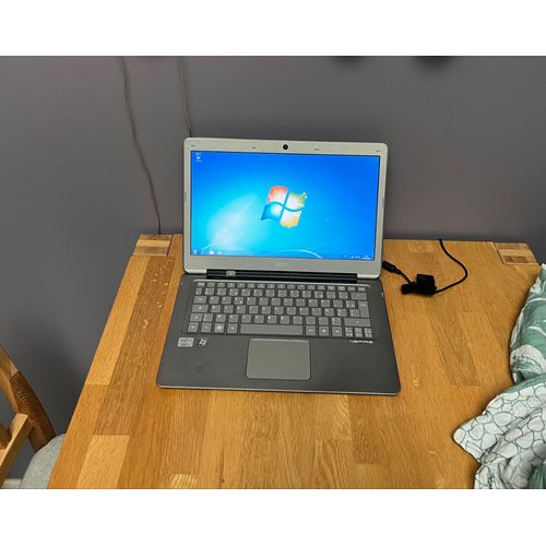 Acer Aspire S3 - 13.3" Intel Core i5 - Ram 4 Go - DD 500 Go - Windows 7