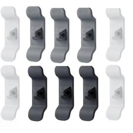 Appareils électroménagers Organisateurs de cordons et mélangeur Déménageur Tapis coulissants Batteur sur socle Appareil