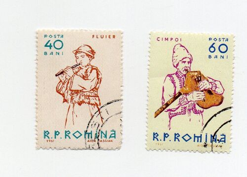 Roumanie- Lot De 2 Timbres Oblitérés- Instruments De Musique