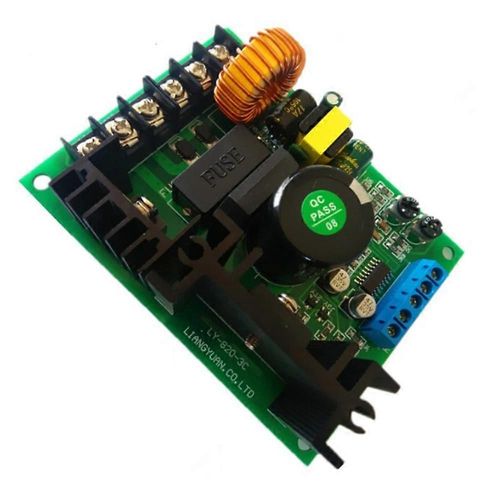 -820 PWM 110V220V DC Régulateur de moteur à aimant permanent Carte contrôleur de module d'entraînement