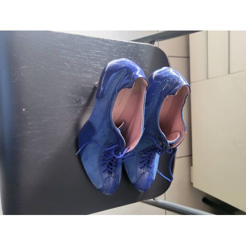 Chaussures Pour Femmes À Talon En Très Bon État