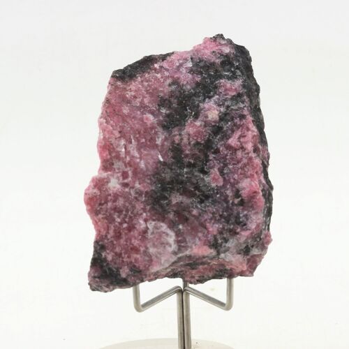 Rhodonite. 421.0 Ct. Atsimo-Andrefana, Madagascar.