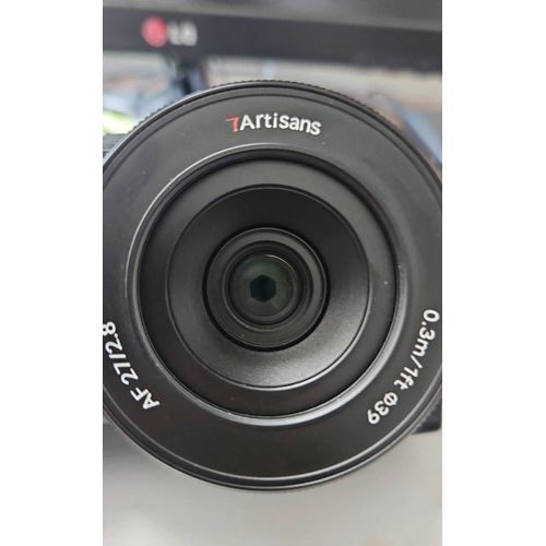 Objectif 7artisans AutoFocus 27 mm F2.8 APS-C