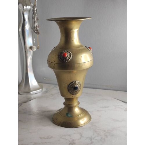 Vase ancien en laiton