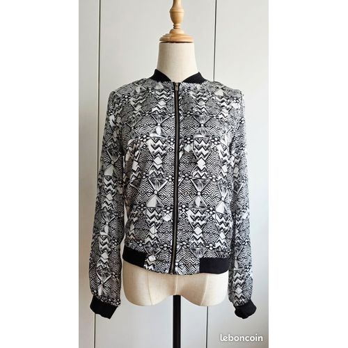 Veste Stradivarius, Taille M