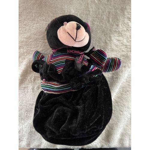 Doudou peluche ours noir nocibe et son sac