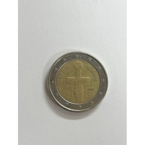 Pièce Rare De 2€ Chypre 2008. Recherché Pour Les Collectionneurs. Prix Négociable. Lot Possible Des Deux Pièces.
