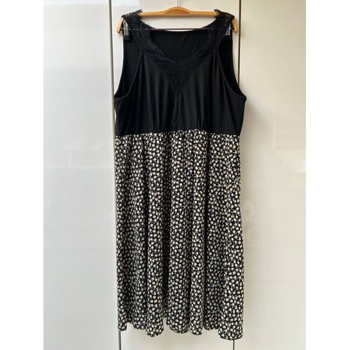 Robe Noire À Fleurs Jaunes Shein Curve - Taille 2xl