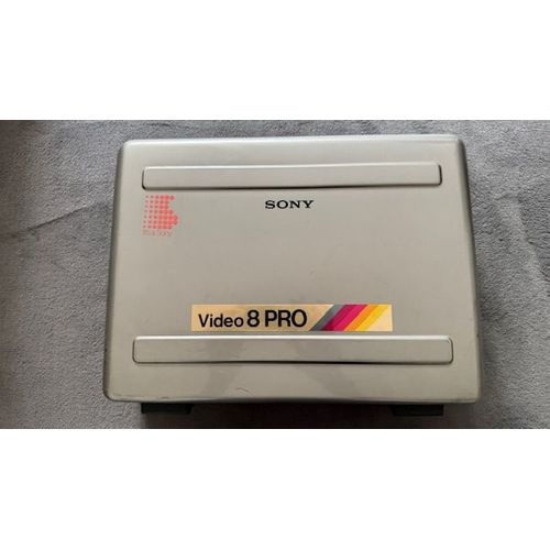 Camera Sony vidéo 8 PRO AF CCD-V100E