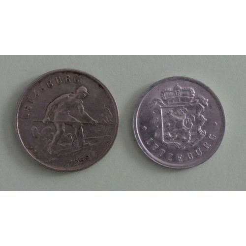 Lot De 2 Pièces De Monnaie. Luxembourg. 25 Centimes 1965 Et 1 Franc 1952