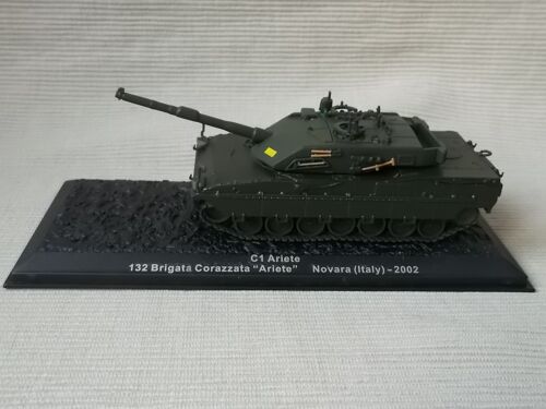 Char C1 Ariete 132 Brigata Corazzata (Novara - Italy) 2002      1/72-Altaya