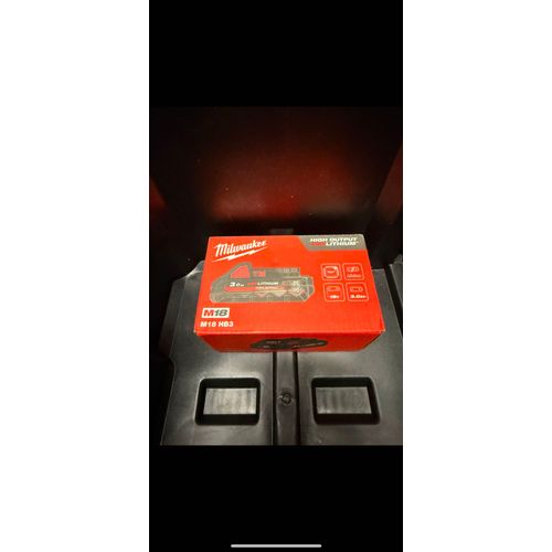 Batterie 3.0Ah MILWAUKEE M18 HB3 18V High-Output Red Lithium - 4932471069