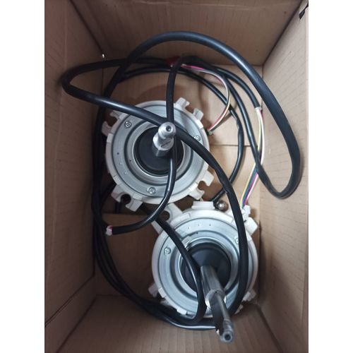 2 moteur ventilateur condenseur groupe Hitachi AIR/EAU YUTAKI