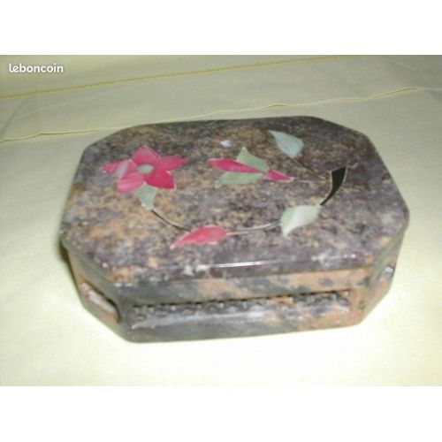 Ancienne Boite En Marbre Sculpté Incrustée De Nacre