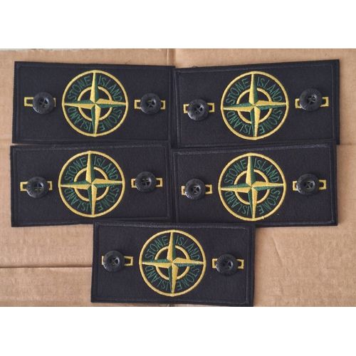 5 Patch Stone Island + 10 Boutons