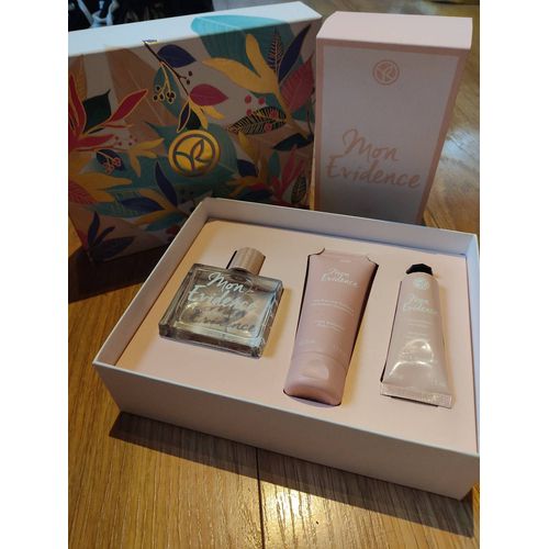 Yves Rocher Coffret Mon Evidence Parfum Vaporisateur 50 Ml + Crème Mains + Gel Douche Parfumé 