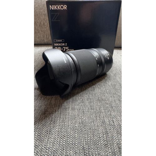 NIKon Z 28-75 mm f/2.8