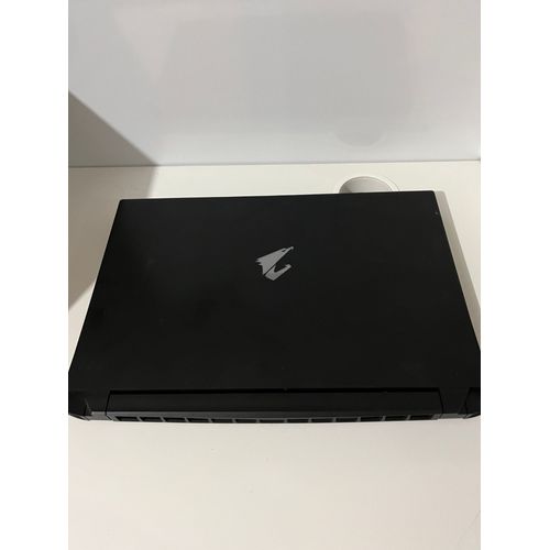 Gigabyte Aorus 17G - 17" Intel Core i7 11800H - 2.3 Ghz - Ram 32 Go - DD 500 Go